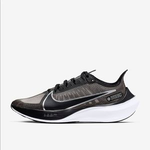 Nike Zoom Gravity